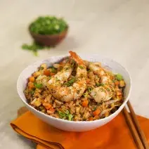 ARROZ FRITO CON CAMARONES ARROZ FRITO CON CAMARONES