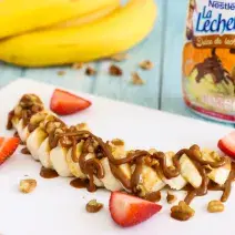 Banana con Dulce de Leche y Nueces Banana con Dulce de Leche y Nueces
