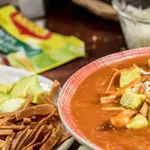 Sopa de Tortilla Sopa de Tortilla
