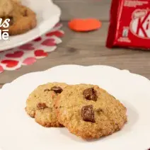 Galletas de Pistachos y KITKAT Galletas de Pistachos y KITKAT