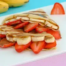 Crepes con Frutas y Choco Avellana Crepes con Frutas y Choco Avellana