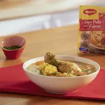 Sopa de Pollo con Verduras Sopa de Pollo con Verduras